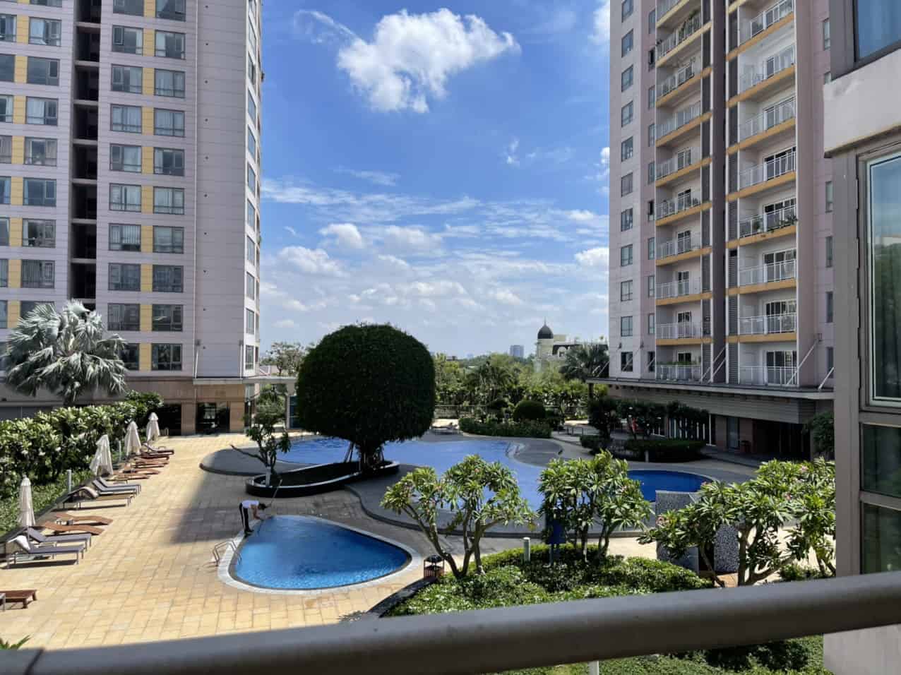 Xii Riverview Palace Low Floor Fully Furnished