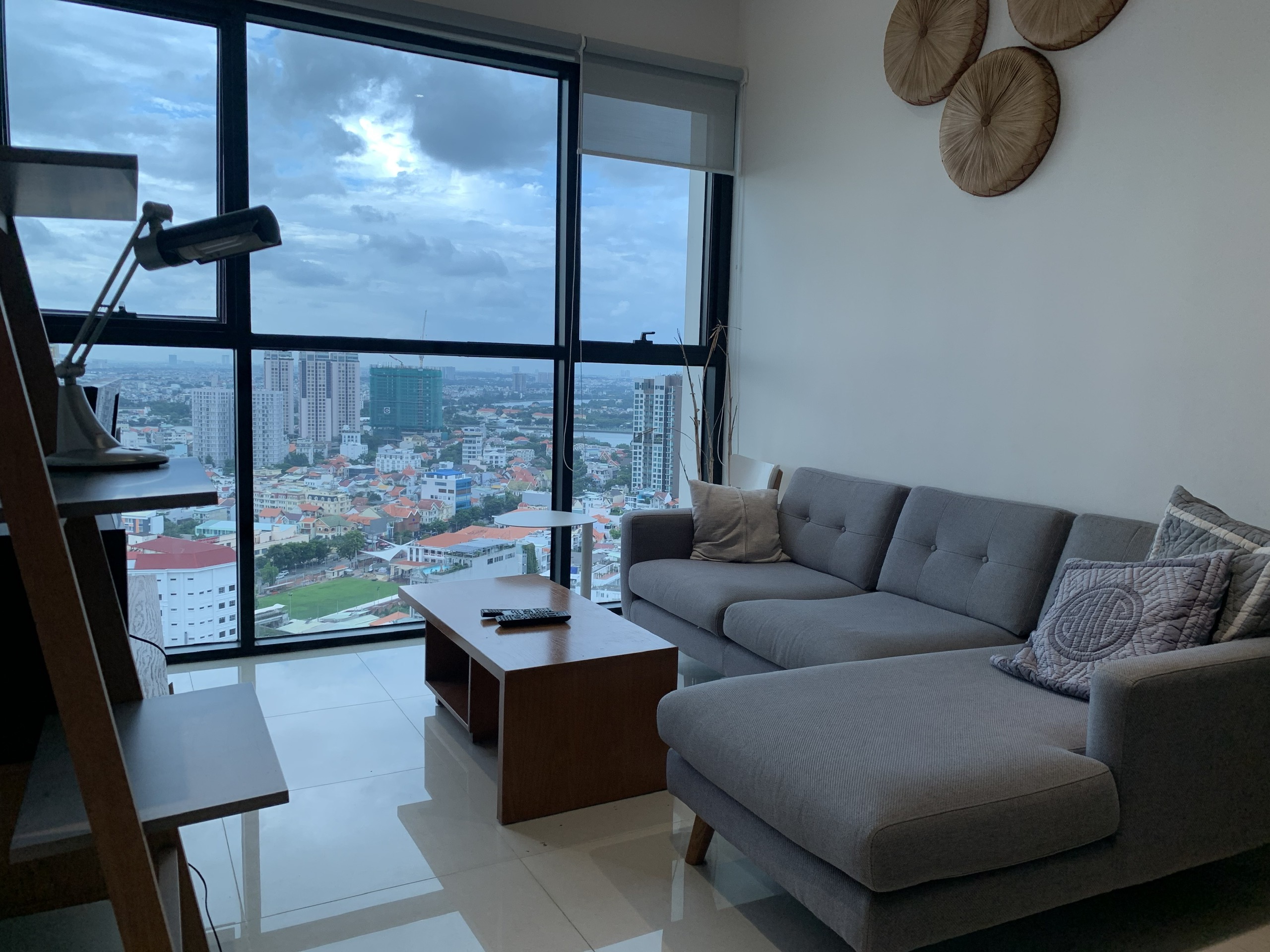 Ascent Thao Dien High Floor Cheerful Apartment