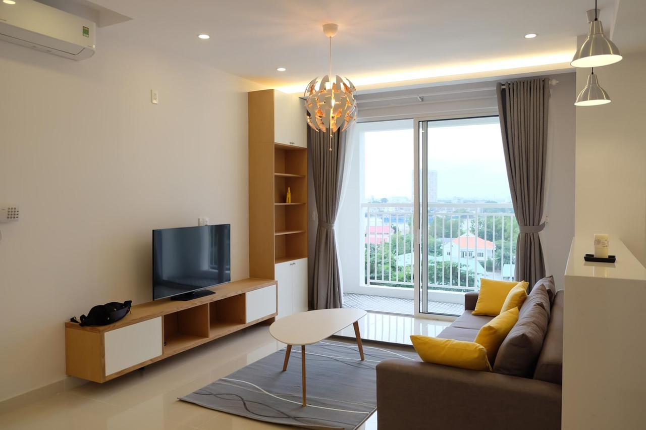 Beautiful 03 Bedrooms Apartment In Tropic Garden For Lease