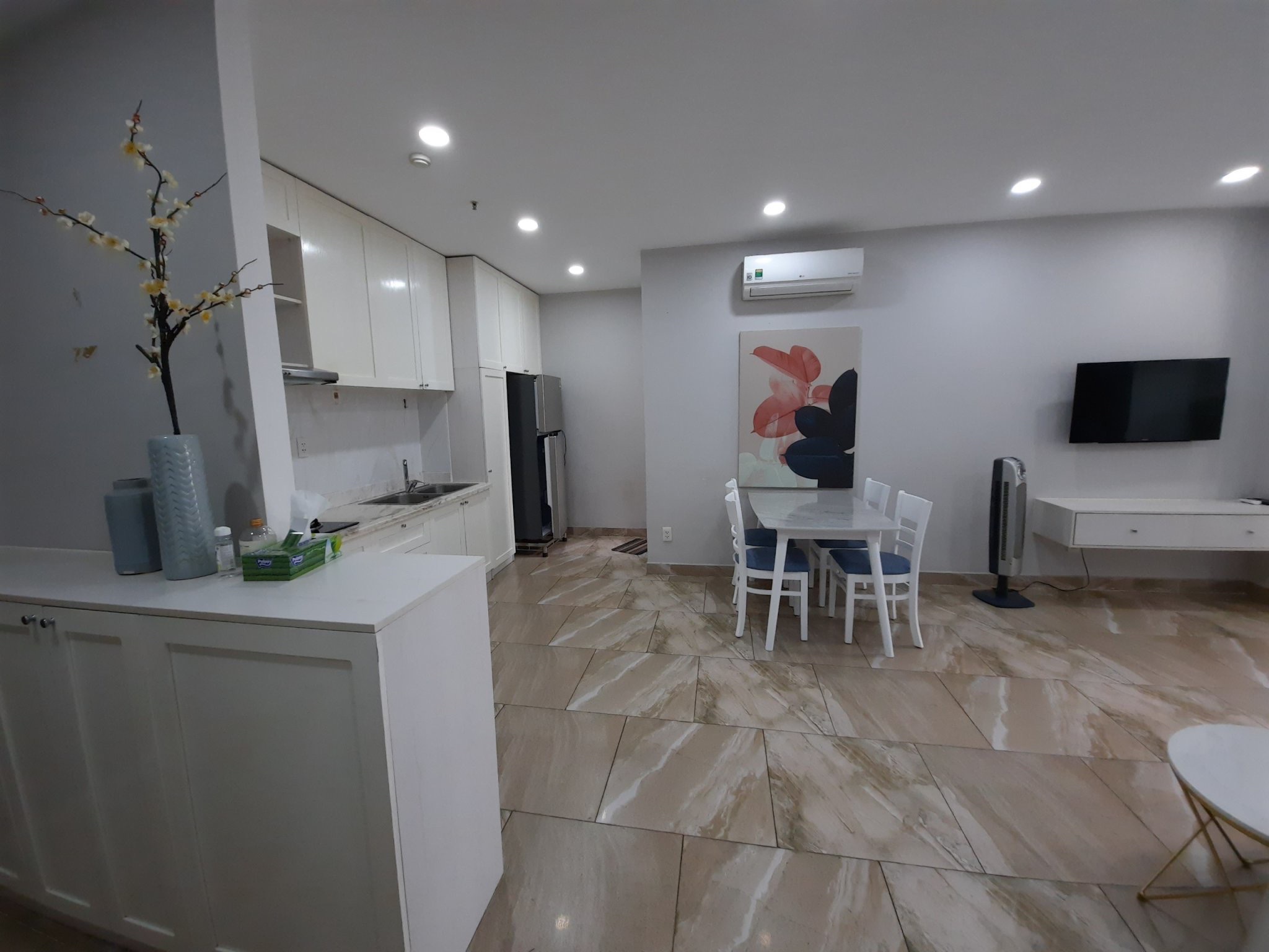 Fresh 02 Bedrooms Low Floor Tropic Garden Flat