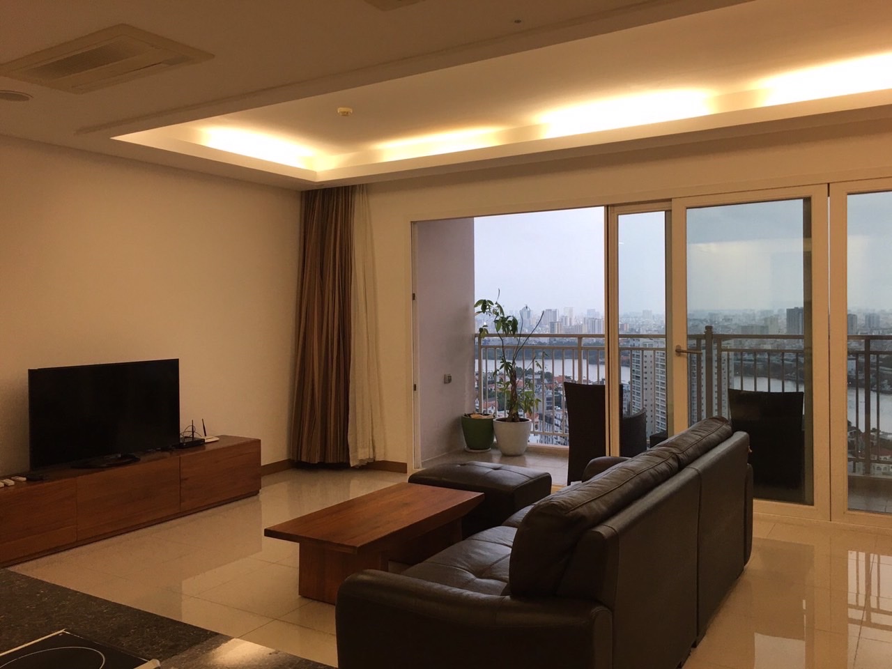 High Floor 145 Sqm Xii Riverview Palace Condo