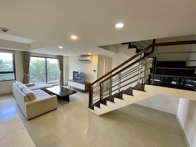 Gorgeous Duplex Masteri Thao Dien MD1404 For Lease