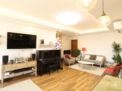 Impressive 2 Bedrooms River View In Tropic Garden Unit TG0916