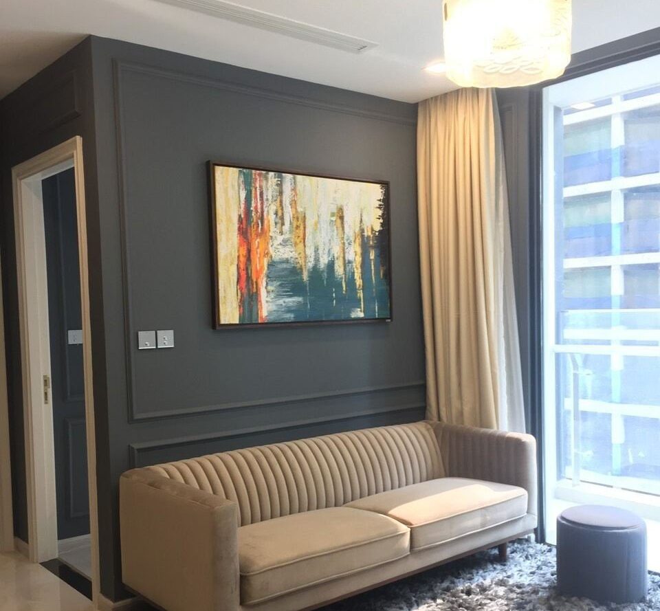 Elegant 02 Beds Apartment In Vinhome Golden River For Rent VH238