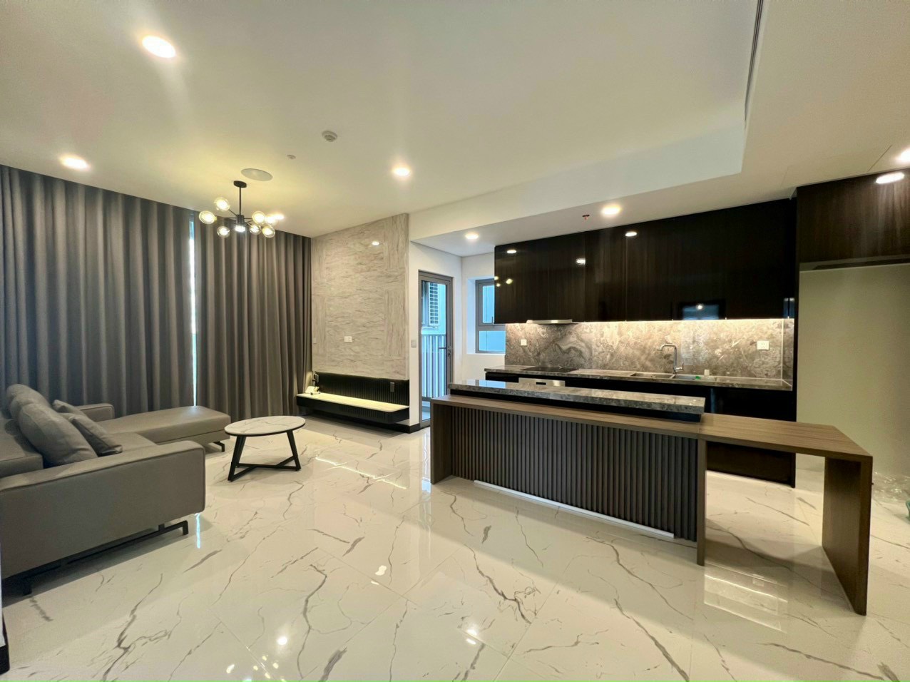 Impressive 02 Bedrooms Tilia Tower Empire City EC945