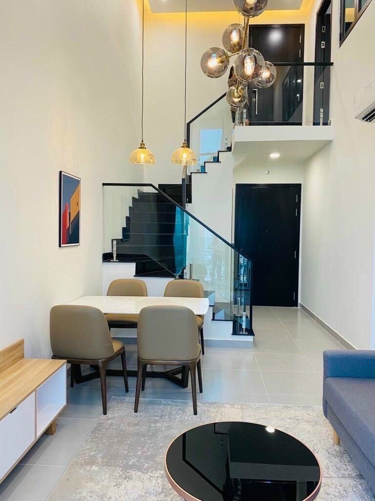 Modern Feliz En Vista Duplex For Lease