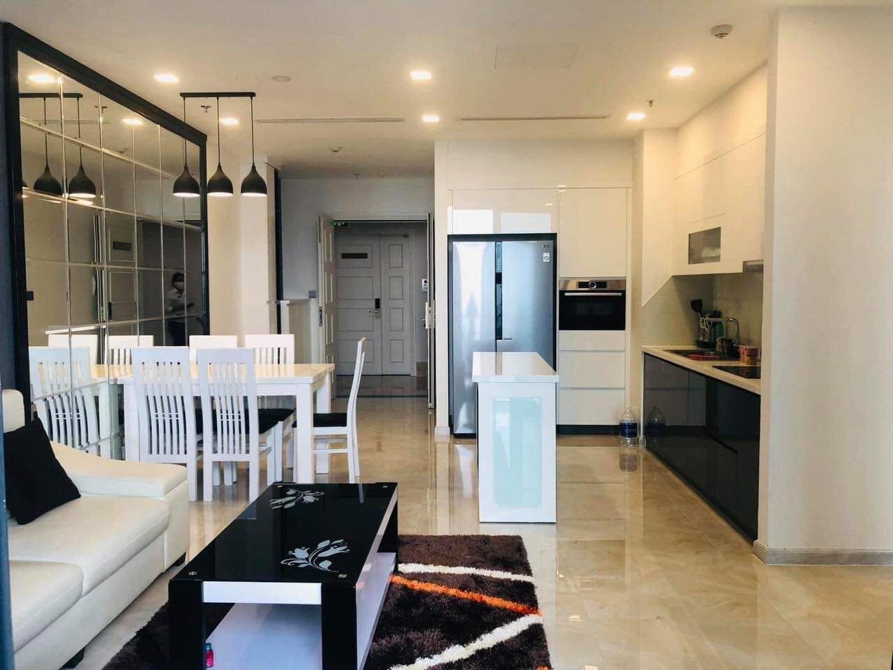 02 Beds Unit High Floor River View Vinhome Golden River VG636