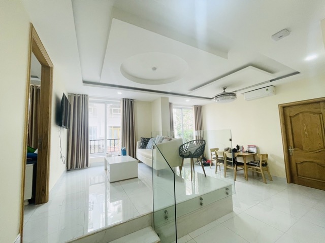 Beautiful and Light Service Apartment 2 Bedroom With Balcony SA92