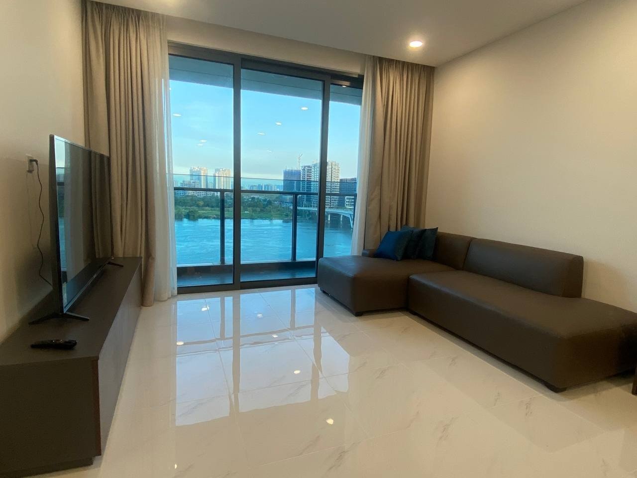 Modern Furnished 03 Bedrooms Sunwah Pearl Rental Unit