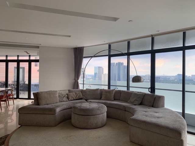 Unique 03 Bedrooms Apartment High Floor City Garden For Rent