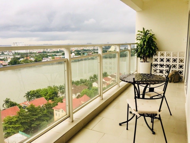 Beautiful River Garden Full Furniture 02 Bedrooms Unit RG038