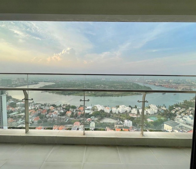 High Floor River View 04 Beds Unit In Gateway Thao Dien GW778