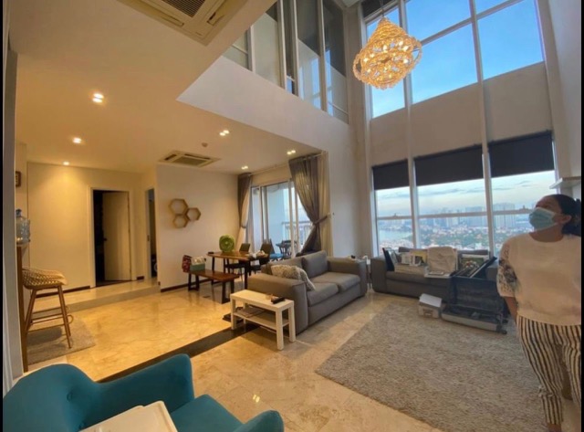 Luxurious Penthouse 03 Bedroom Unit Tropic Garden TG134