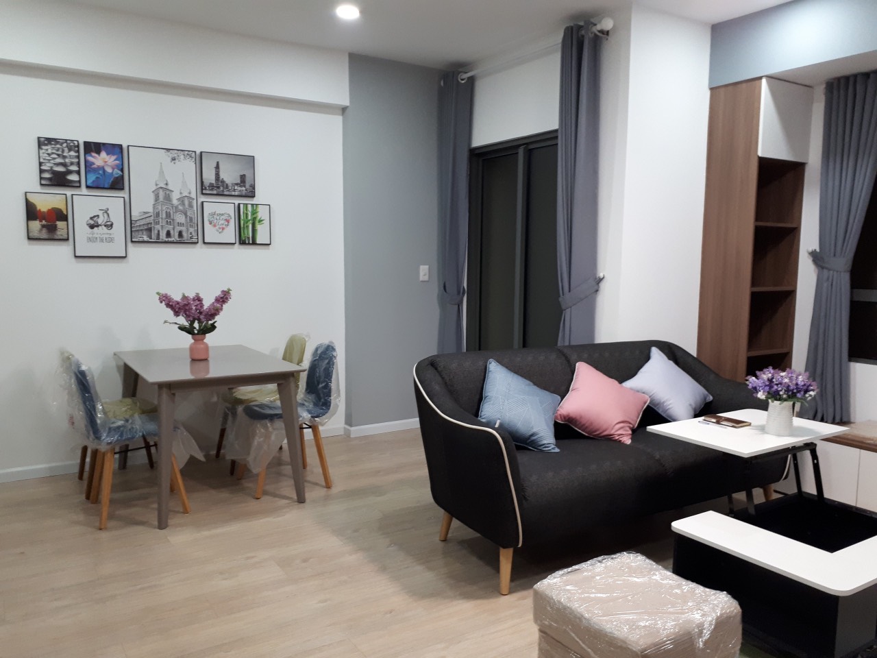 Mesmerizing 02 Beds Unit In Masteri Thao Dien For Rent MD195