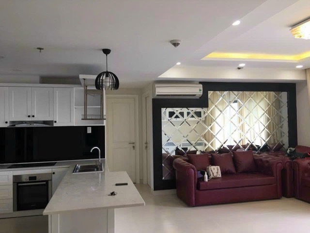 Charming 03 Bedrooms Unit Masteri Thao Dien For Rent MD674