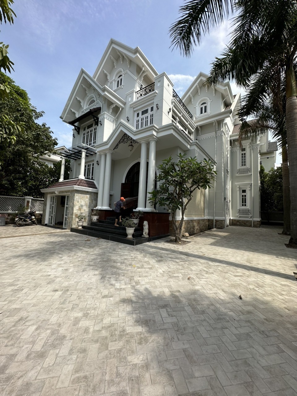 Villa In Thao Dien I Compound Spacious 05 Bedrooms