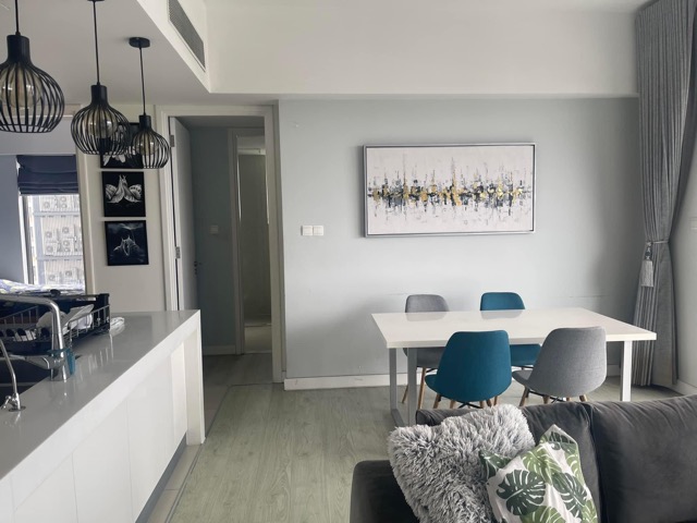 Modern 02 Bedroom Aspen Middle Floor For Rent