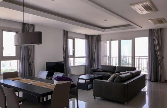 Massive 201 Sqm Apartment In Xii With Mesmerizing River View For Rent