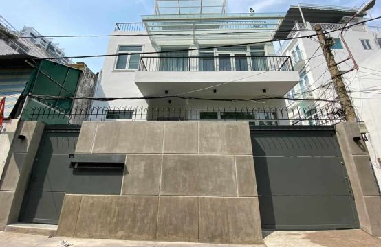 Modern House Near ISHCMC Secondary Campus For Rent