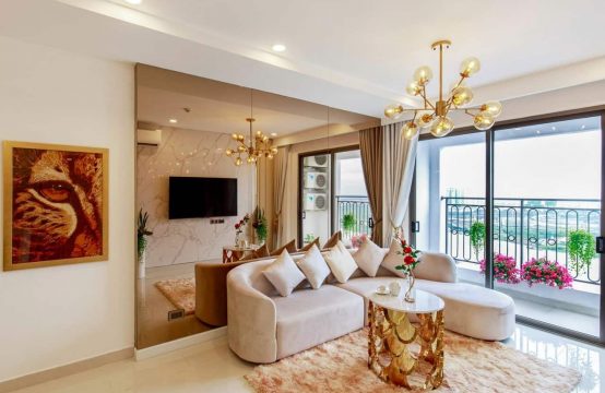 Luxury 2 Bedrooms Saigon Royal Residences For Rent